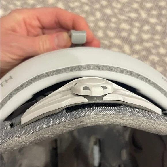 SMITH NWOT Mirage SM ski helmet - Picture 15 of 16